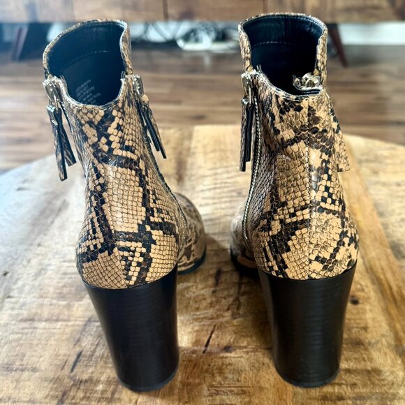 NWOT Kenneth Cole New York Justin Leather Bootie - Picture 5 of 6